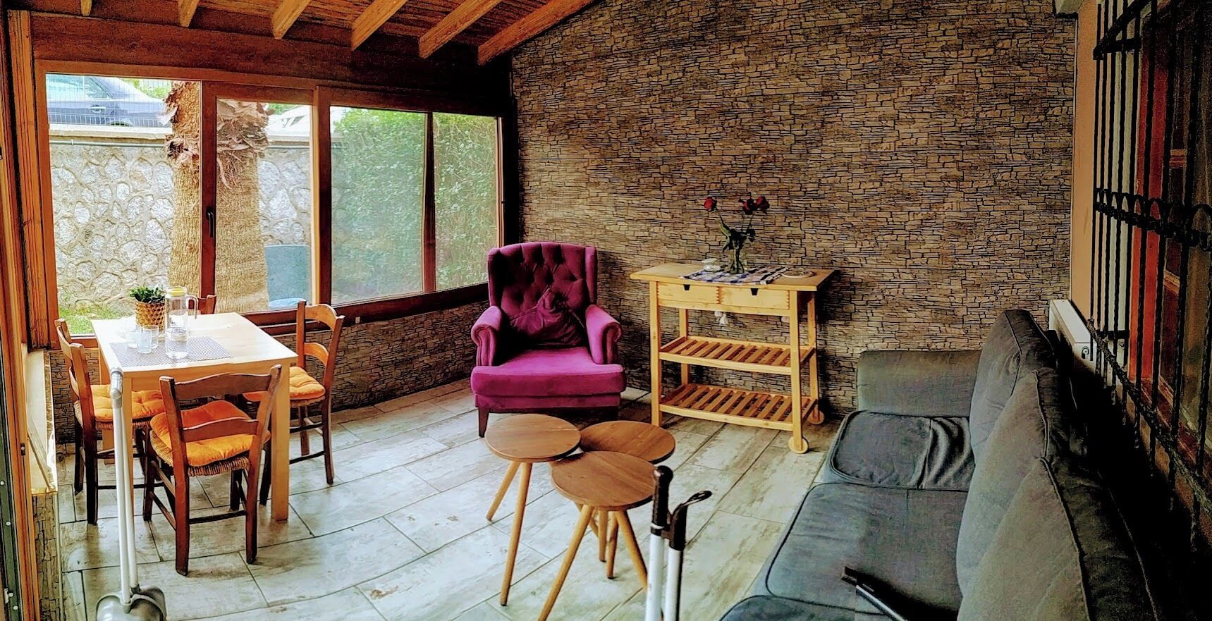 TV, fireplace, books, stereo