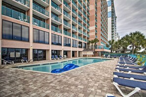 Pool - Myrtle Beachfront Bliss! 7th-Floor Condo w/ Pool (Myrtle Beach)