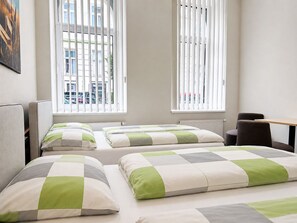 Basic Apartment - Comfortable Room Near Liesing Station (Wien)