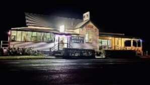 Front of property - Royal Oak Hotel Motel  (Yaamba)