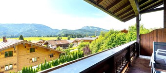 "Bergpieper" Vacation Rental with Balcony and Mountain View, 46 square meters