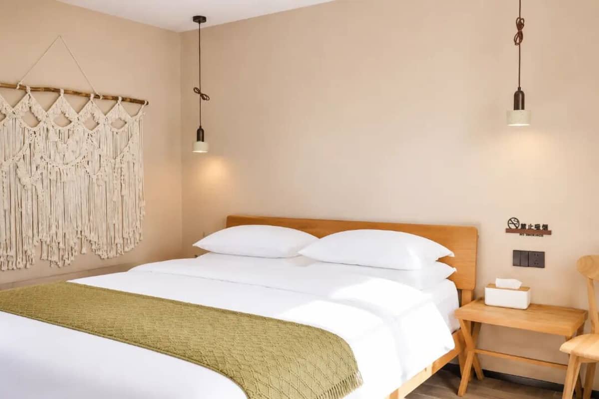 Suite – comfort | Dundyner, blendingsgardiner og wi-fi (inkludert)