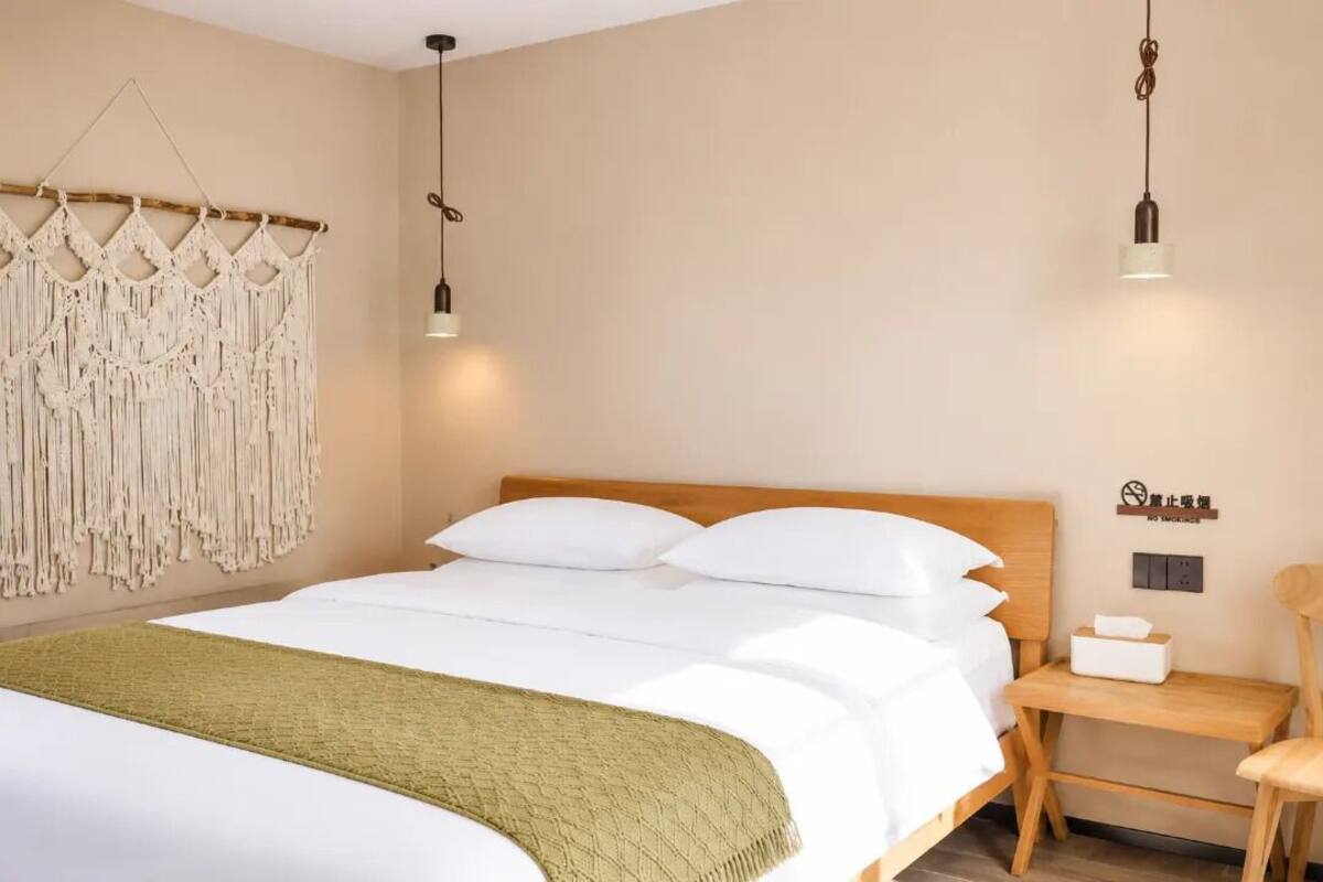 Comfort Suite | Down duvets, blackout curtains, free WiFi