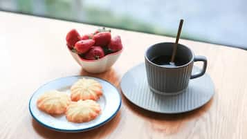 Free daily self-service breakfast
