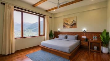 Luxury Room, Balcony, Mountain View