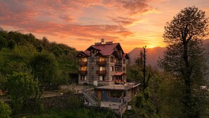 Exterior - AKIRA BY SKYLORE (Manali)