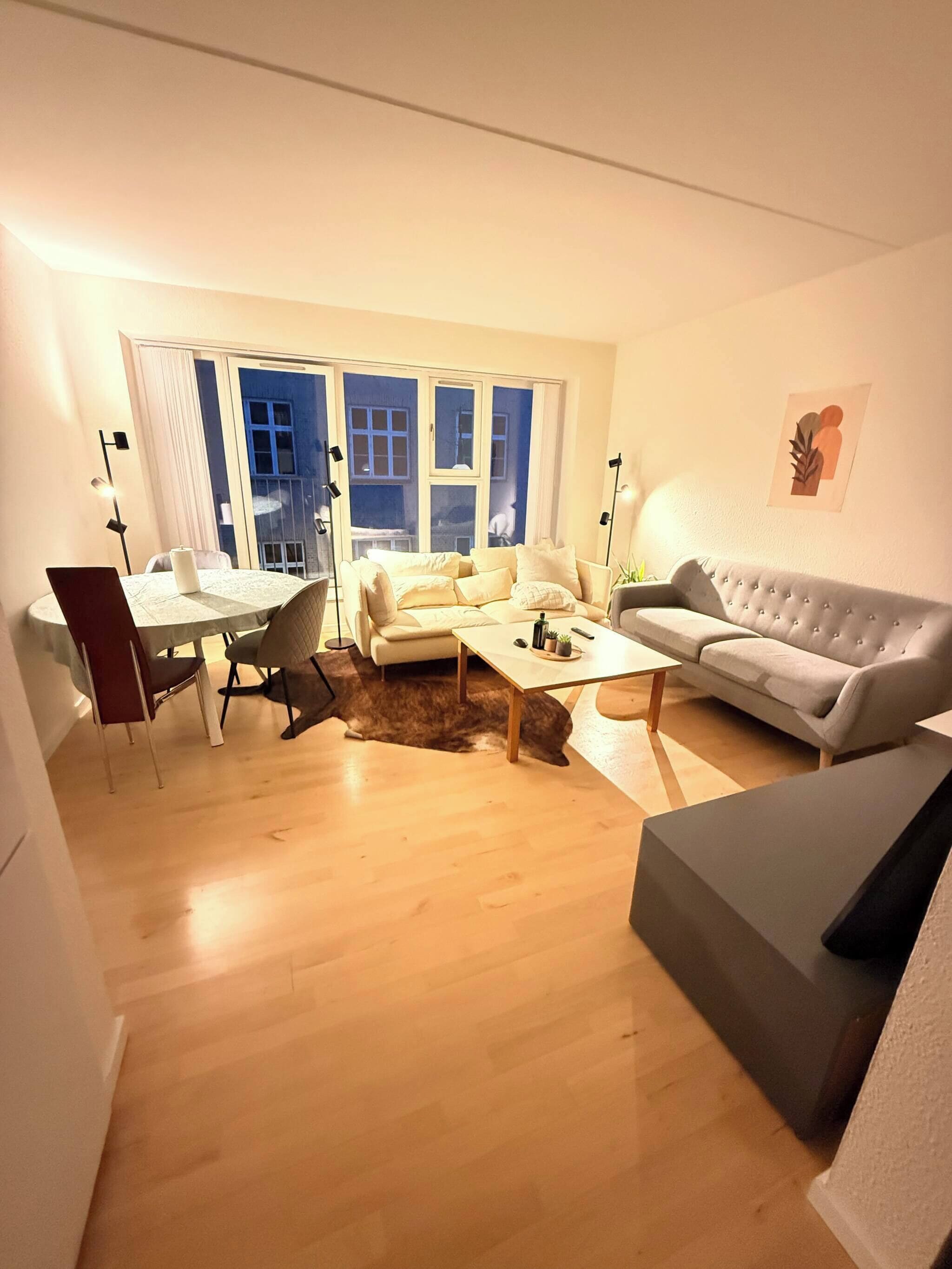 Apartment, 2 Bedrooms, Accessible | Living room