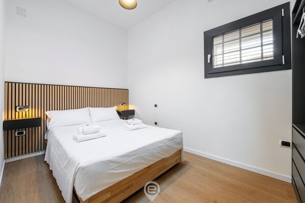 Iron/ironing board - Repubblica Apartment | City Stay & Fast WiFi (Cagliari)