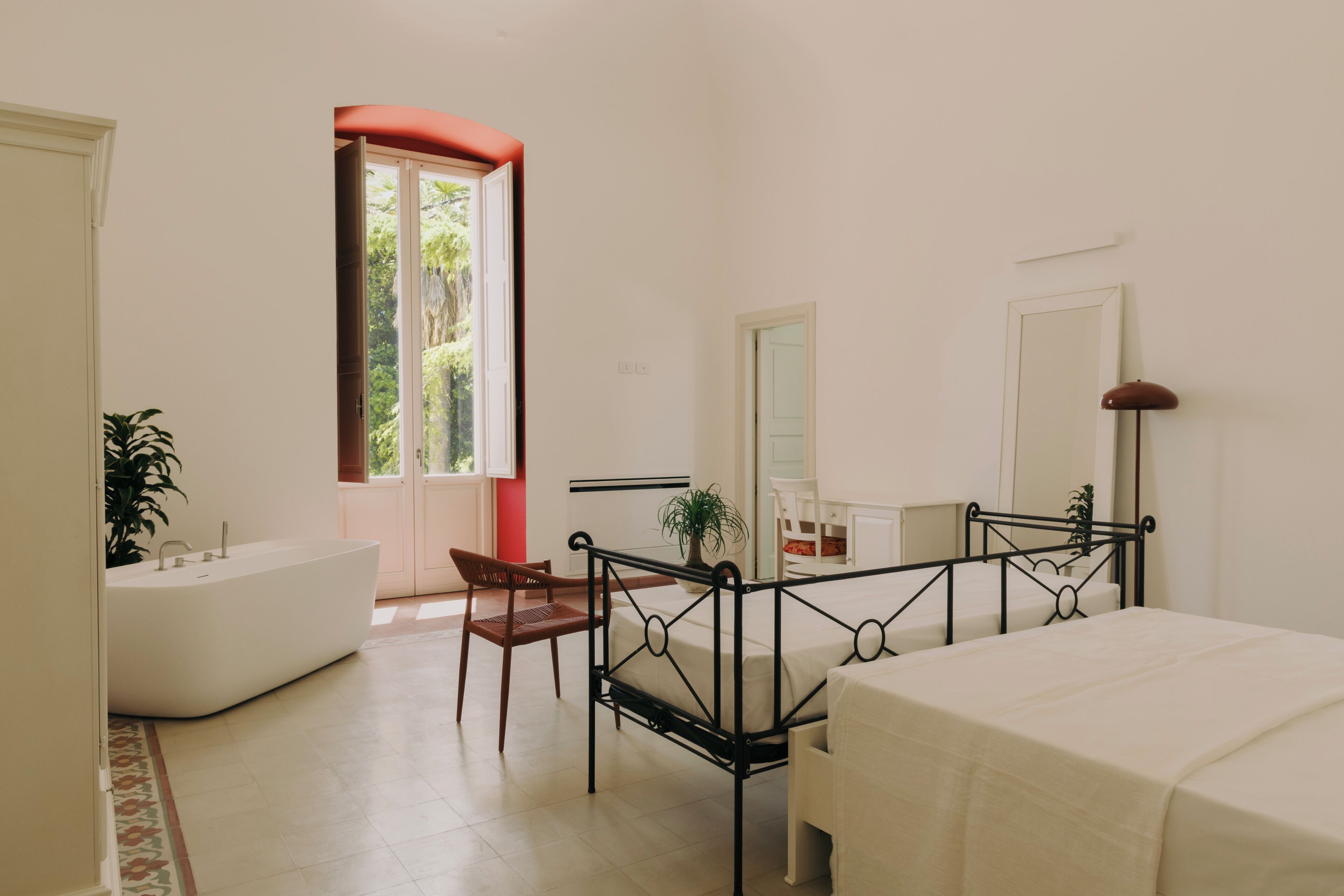 Superior-Doppelzimmer, Balkon, Gartenblick | Schreibtisch, kostenloses WLAN