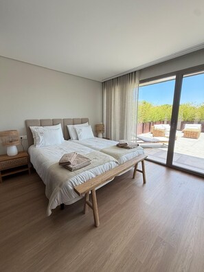 4 chambres, fer et planche à repasser, Wi-Fi, literie fournie
