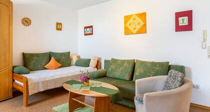 Doppelhammer Apartment House