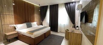 Golden Tulip Hotel Onitsha