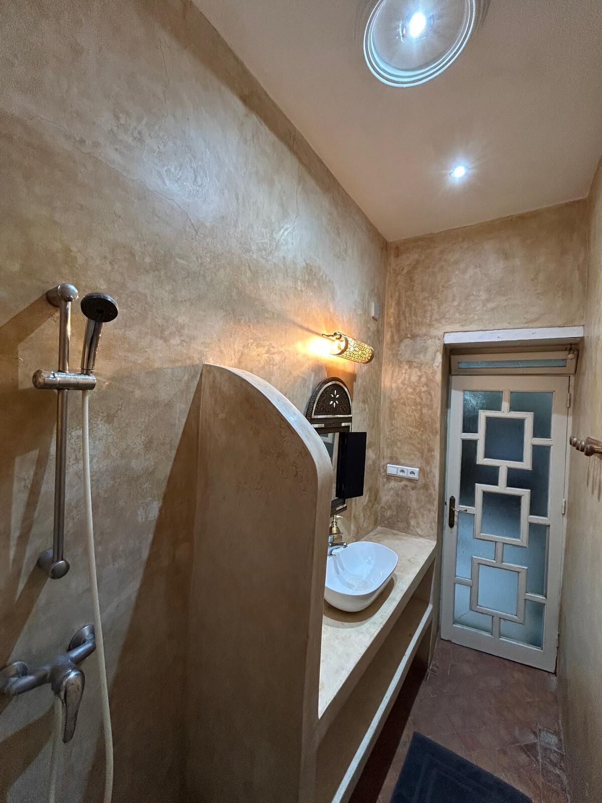 Shower, towels, soap, toilet paper