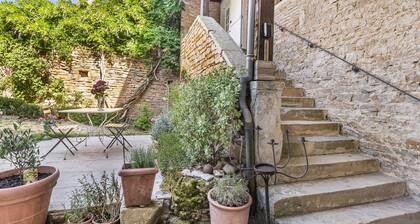 Holiday Home 'Les Hortensias' with Private Terrace, Balcony and Wi-Fi