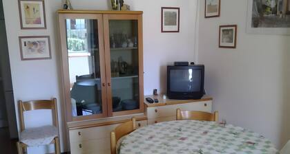 Seaside House with Private Entrance, Steps from Beach and Station