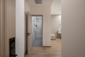 Comfort Triple Room | Interior - Giusi Rooms - Piazza Vittorio Guesthouse (Roma)