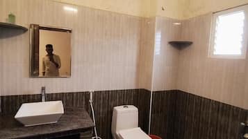 Superior Room | Bathroom