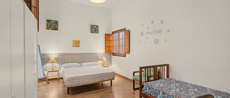 1 bedroom, WiFi, bed sheets