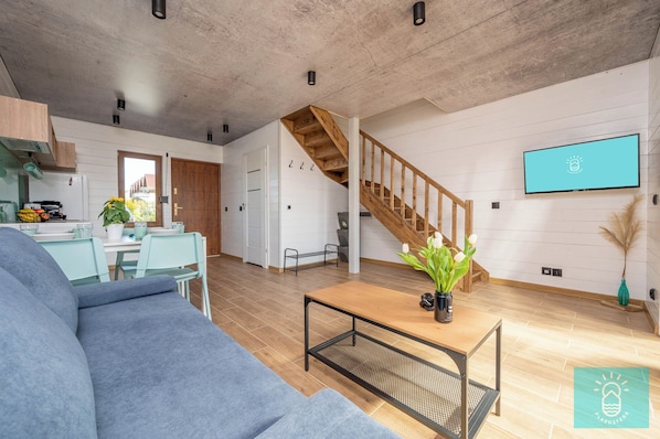 Living area - Cozy 2-bedroom house in charming Mielenko with AC (Mielenko)