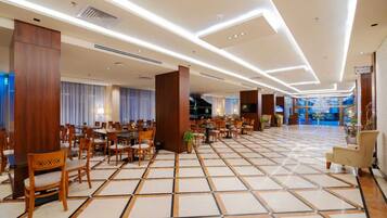 House | Dining