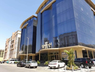 Luxe King Escape Jeddah's Harbour Gateway