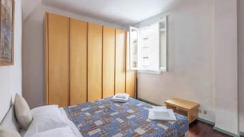 Bügeleisen/Bügelbrett, kostenloses WLAN, Bettwäsche