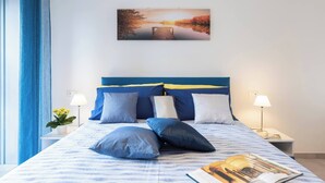 1 slaapkamer, een strijkplank/strijkijzer, gratis wifi, beddengoed
