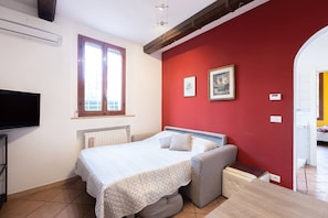 1 Schlafzimmer, Bügeleisen/Bügelbrett, kostenloses WLAN, Bettwäsche
