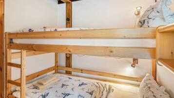 2 Schlafzimmer, Bügeleisen/Bügelbrett, WLAN, Bettwäsche