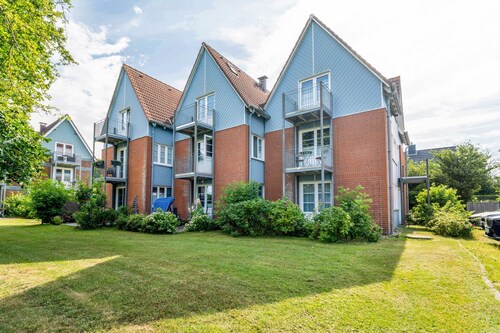 Apartment „Fiete Pellworm“ mit gemeinsamer Terrasse, Garten und WLAN