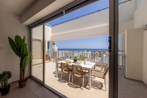 Outdoor dining - 3 Bedroom Penthouse In Absolut Center Of Protaras (Paralimni)