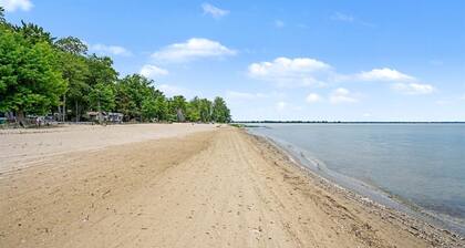 Rustic Lakefront Cabin Getaway on Lake Huron Sandy Shores in Michigan