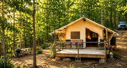 Remote Off-Grid Safari Tent with Private Mountaintop Ridge on 180 Acres Near Lenoir, NC