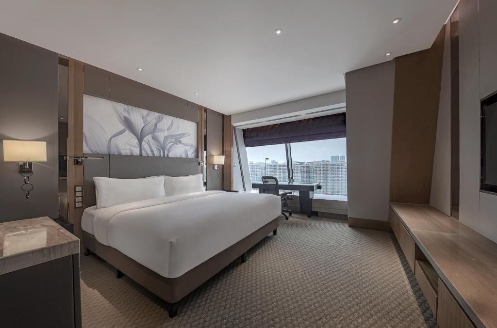Standard Double Room, City View | Blackout curtains, iron/ironing board