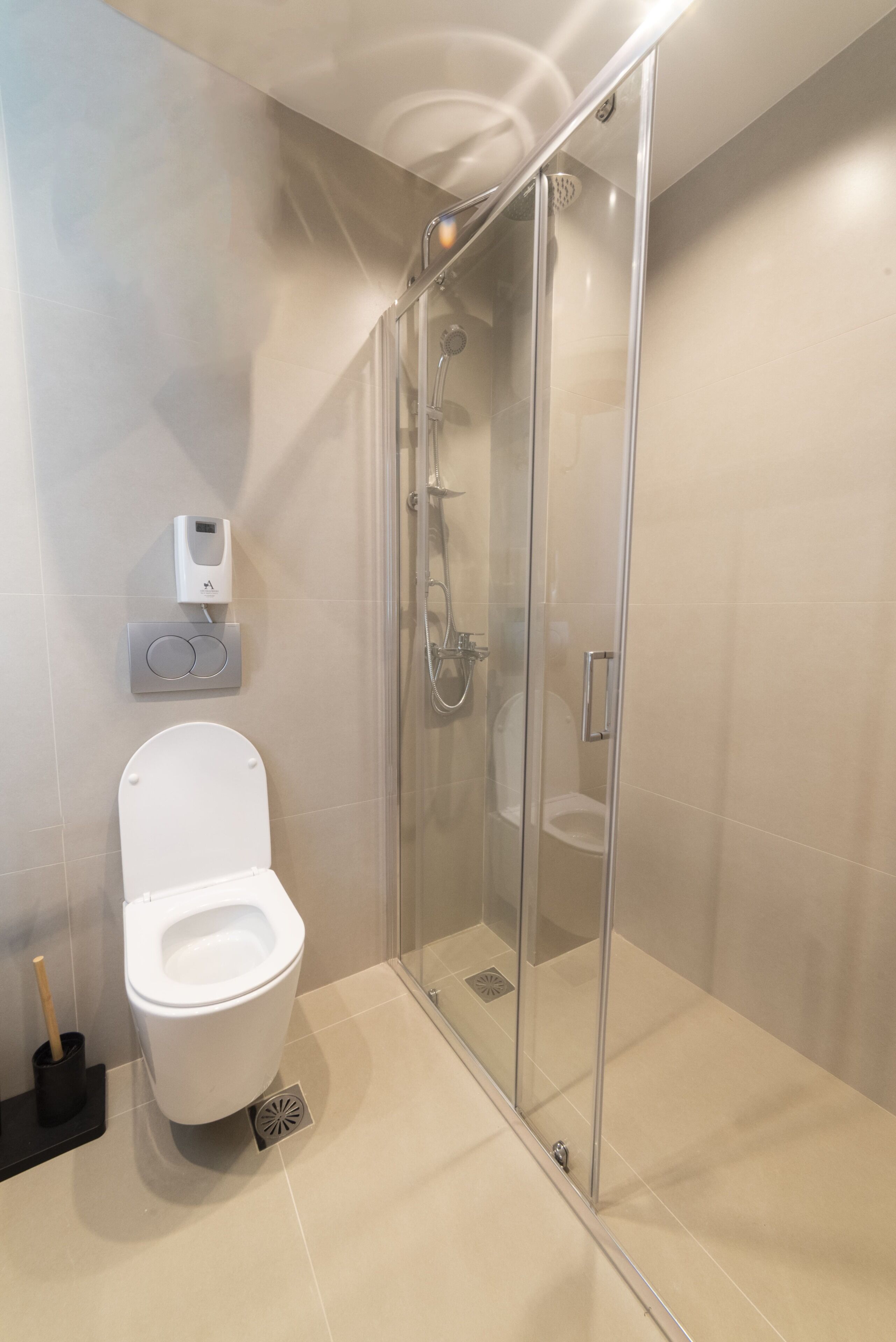 Studio Exécutif, 1 très grand lit, terrasse | Salle de bain