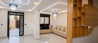 Les 3 Perles – Villa with Private Pool in Ras El Ma