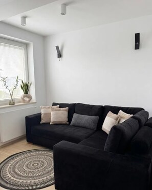 Deluxe Penthouse, City View | Living area - GalaxySun Apartments (Szczecin)
