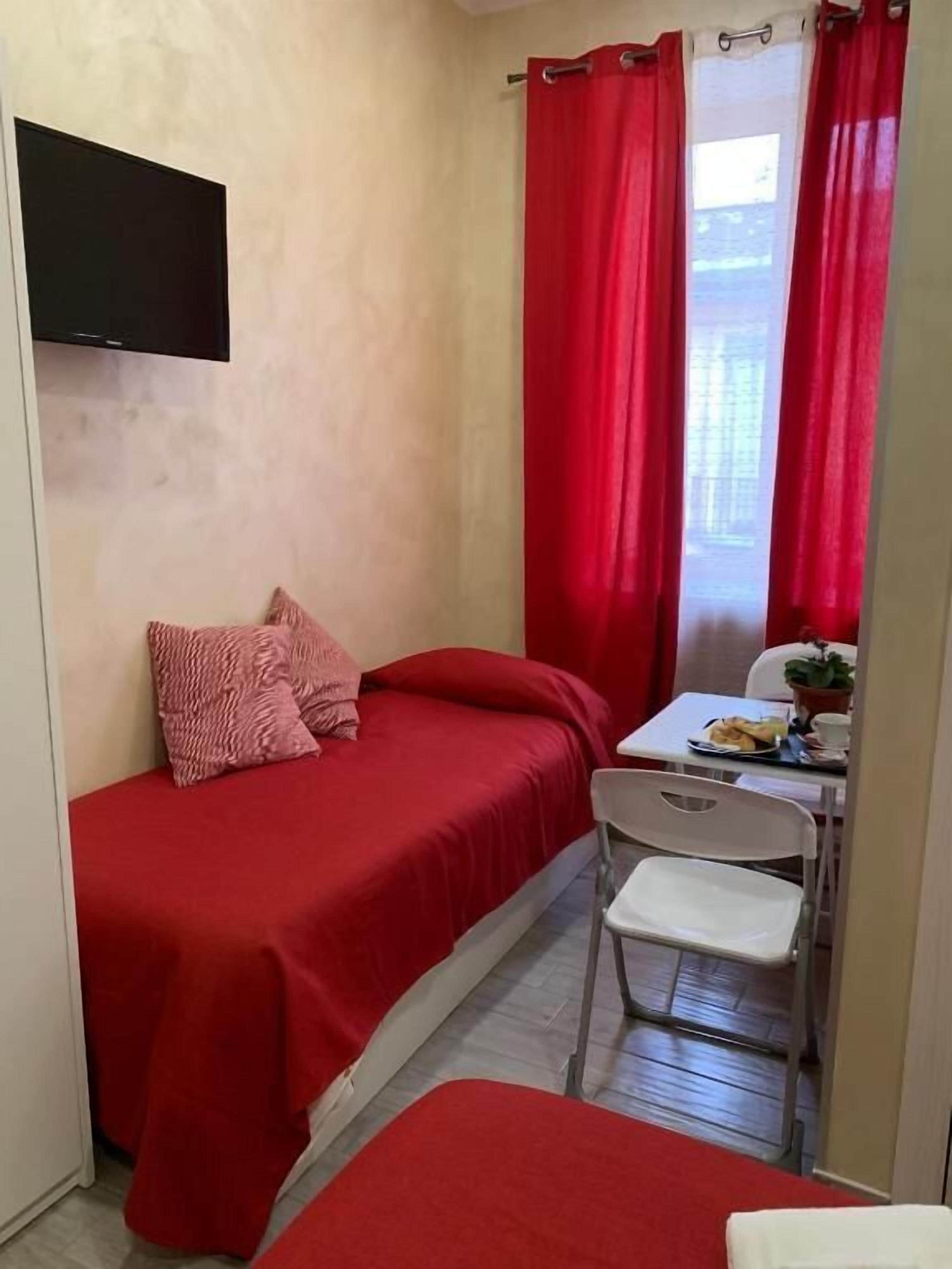 Comfort Triple Room, Balcony, City View