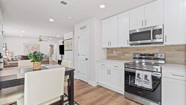 Private kitchen - The Compound (Mobile)