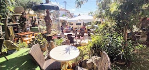 Outdoor dining - Bicorna Chania Pool Escape - Pomegranate Room 4 (Plaka Chania (Crete))
