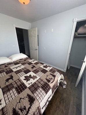 3 Schlafzimmer, Bügeleisen/Bügelbrett, WLAN, Bettwäsche