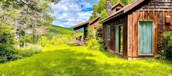 Warm & Inviting Cabin Retreat Perfect for Year-Round Escapes in Denver, New York