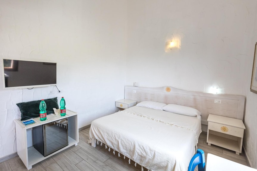Double Room With Private Bathroom - South Sardinia
