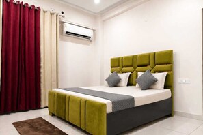 Desk, laptop workspace, iron/ironing board - Aarambh Hillside View (Dehradun)