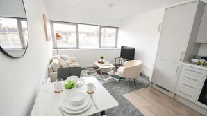 Unclassified image, 5 of 27, button - Stylish 1 BED Apartment in Central Hull with WiFi (Kingston upon Hull)