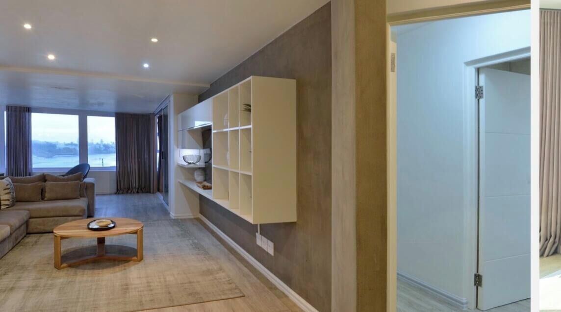 Apartment, 2 Bedrooms, Accessible, Smoking | Living room