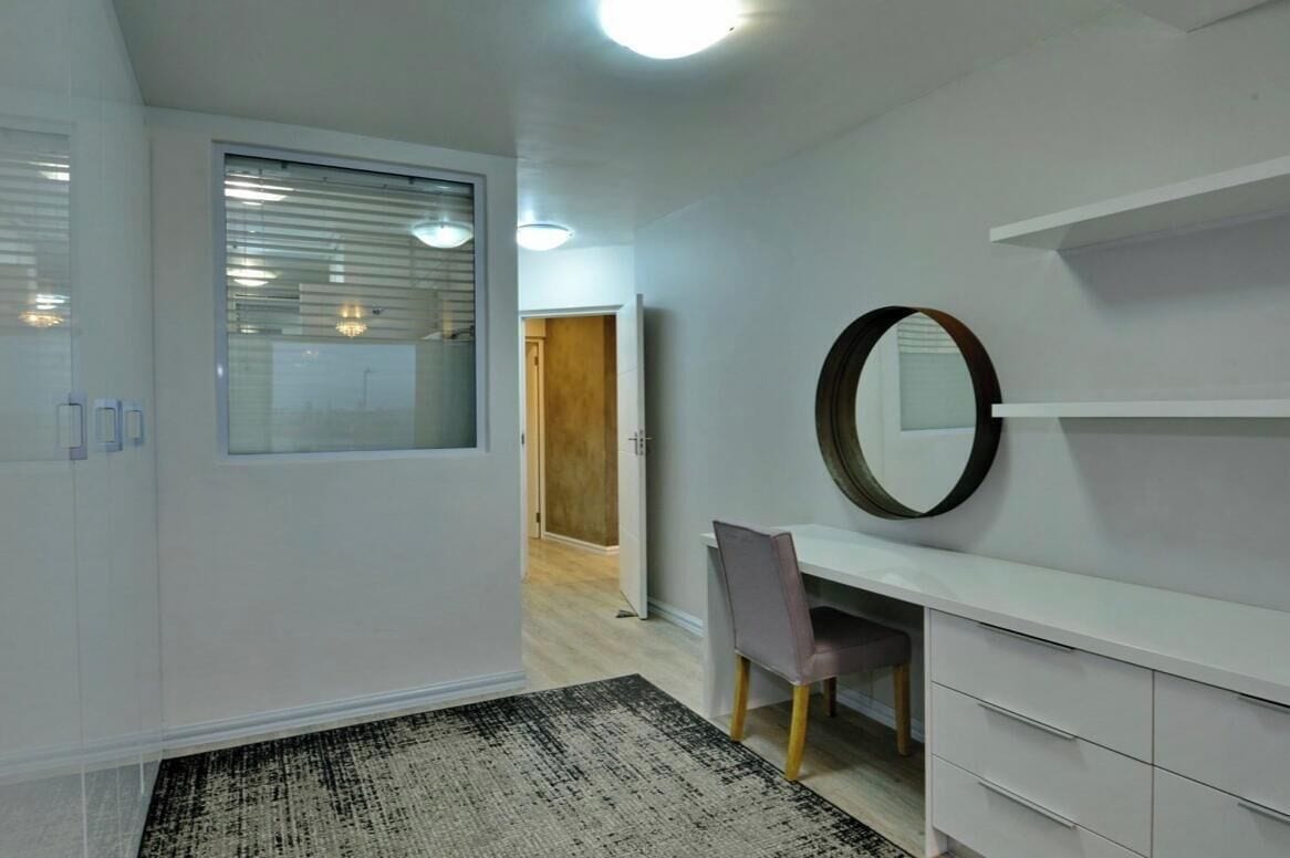 Apartment, 2 Bedrooms, Accessible, Smoking | Interior