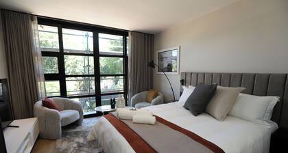 WINK Aparthotel Saxon Square