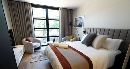 WINK Aparthotel Saxon Square