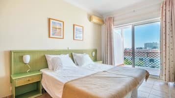 Apartment, 1 Bedroom, Non Smoking, Balcony | In-room safe, iron/ironing board, free WiFi